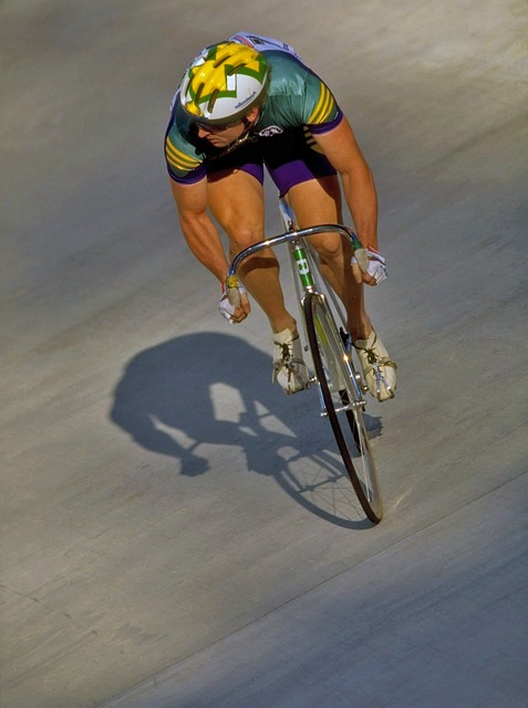 及时调整和 及时调整和